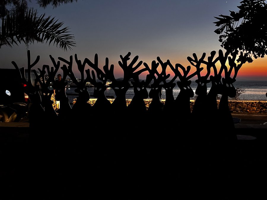 Lydia Venieri, Dionysos - Thirteenth Month - 09